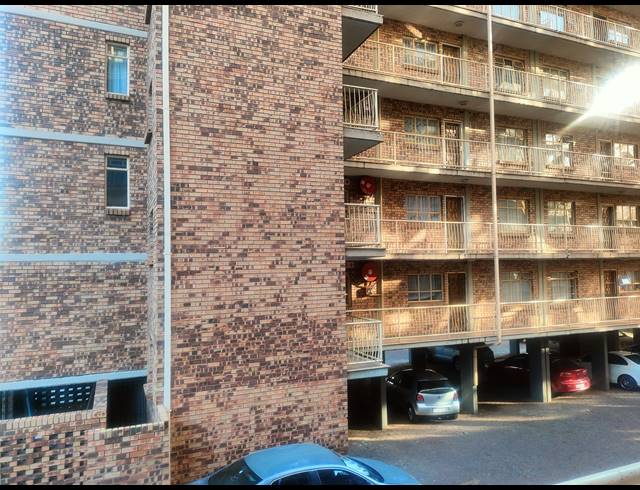 2 BEDROOM FLAT FOR SALE IN SILVERTON